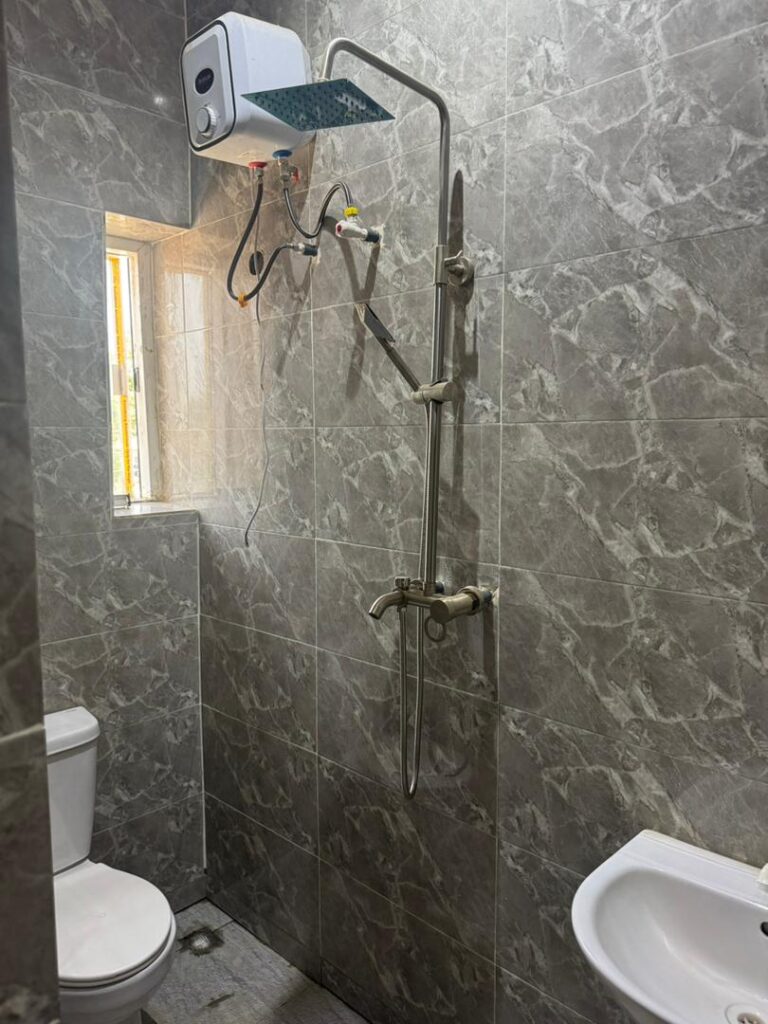 Devinny Suites