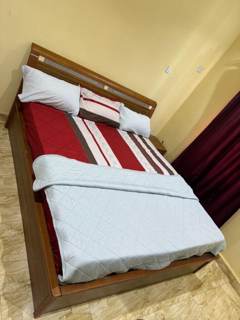Devinny Suites